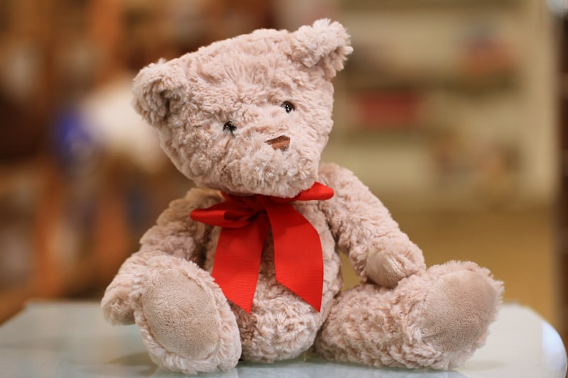 Urso de Pelúcia com Laço